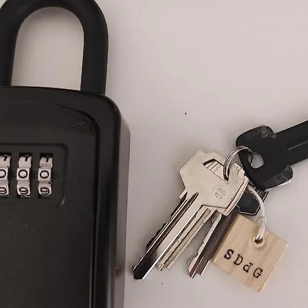 Encantador Con Garaje Appartamento