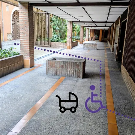 Encantador Con Garaje * 바야돌리드