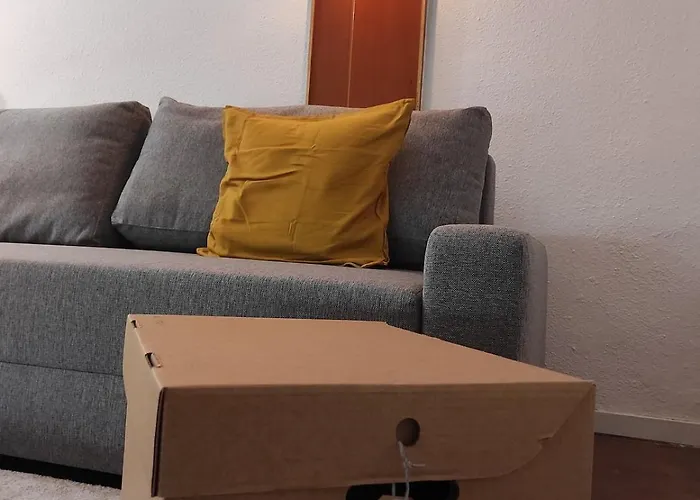 Encantador Con Garaje 바야돌리드